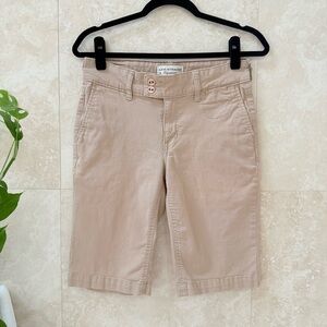 Levi Strauss Signature Khaki Bermuda Shorts Double Button Waist Size 4